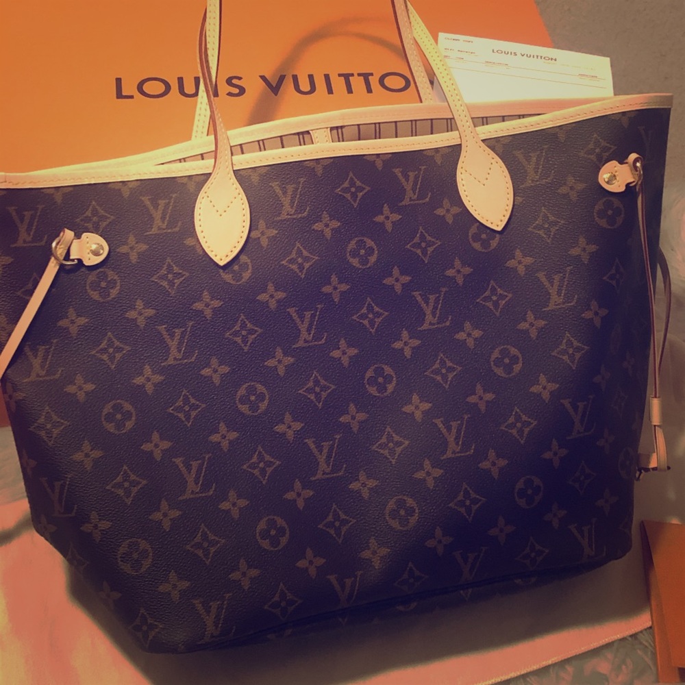 Authentic LV Neverfull MM BRAND NEW